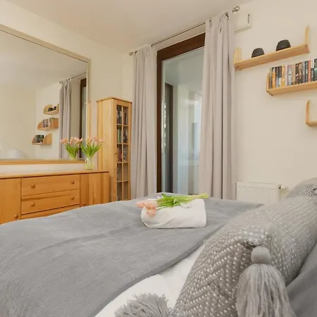 Osiedle Intenso Wola By Renters Апартаменты *